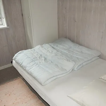 بيت للعطل Three-bedroom Holiday In *
