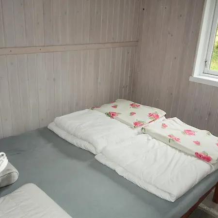 بيت للعطل Three-bedroom Holiday In *