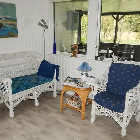 Three-bedroom Holiday In * هالس