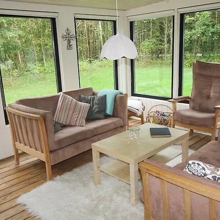 بيت للعطل Three-bedroom Holiday In *